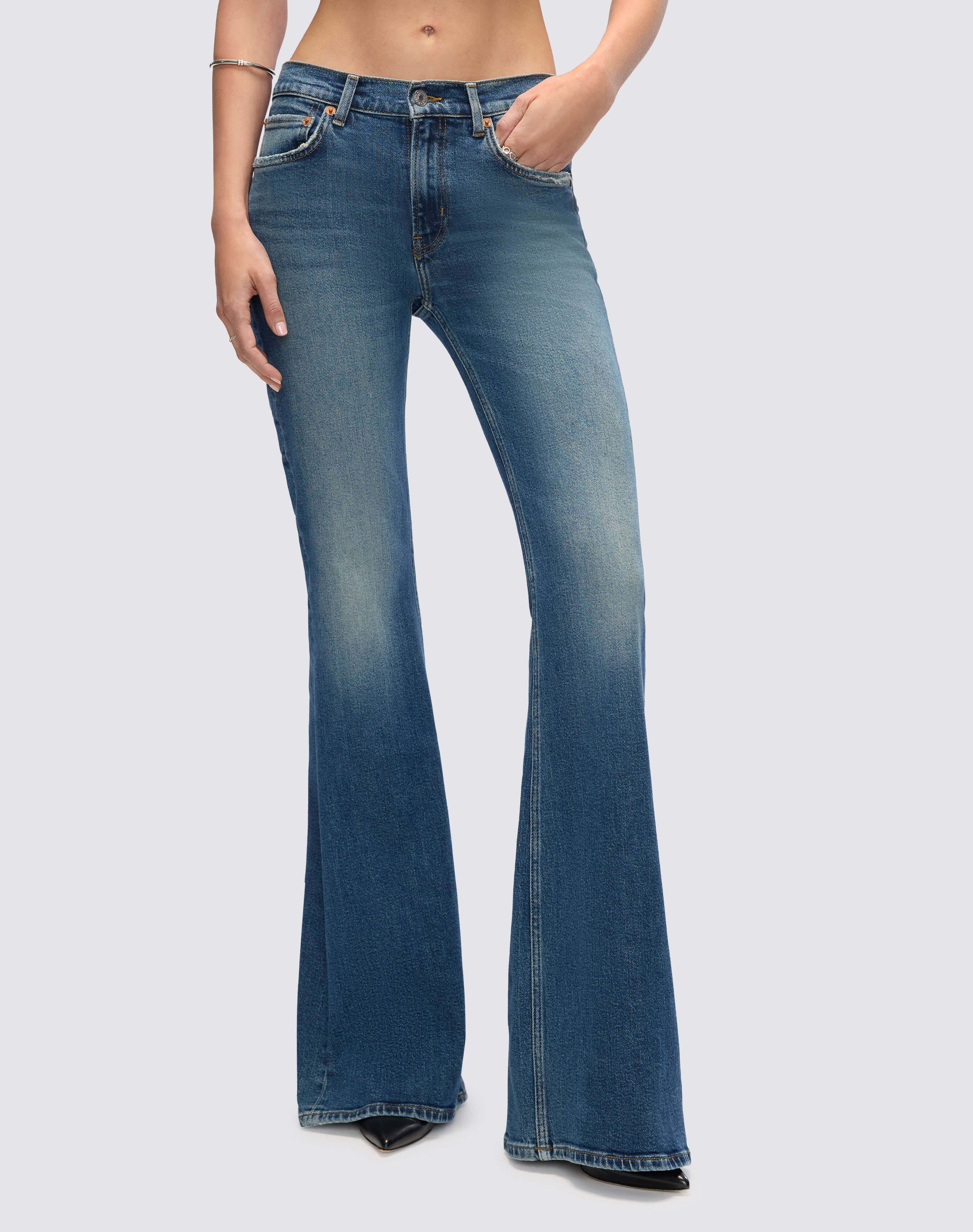 Comfort Stretch The Strutter - Sonoma Indigo – RE/DONE