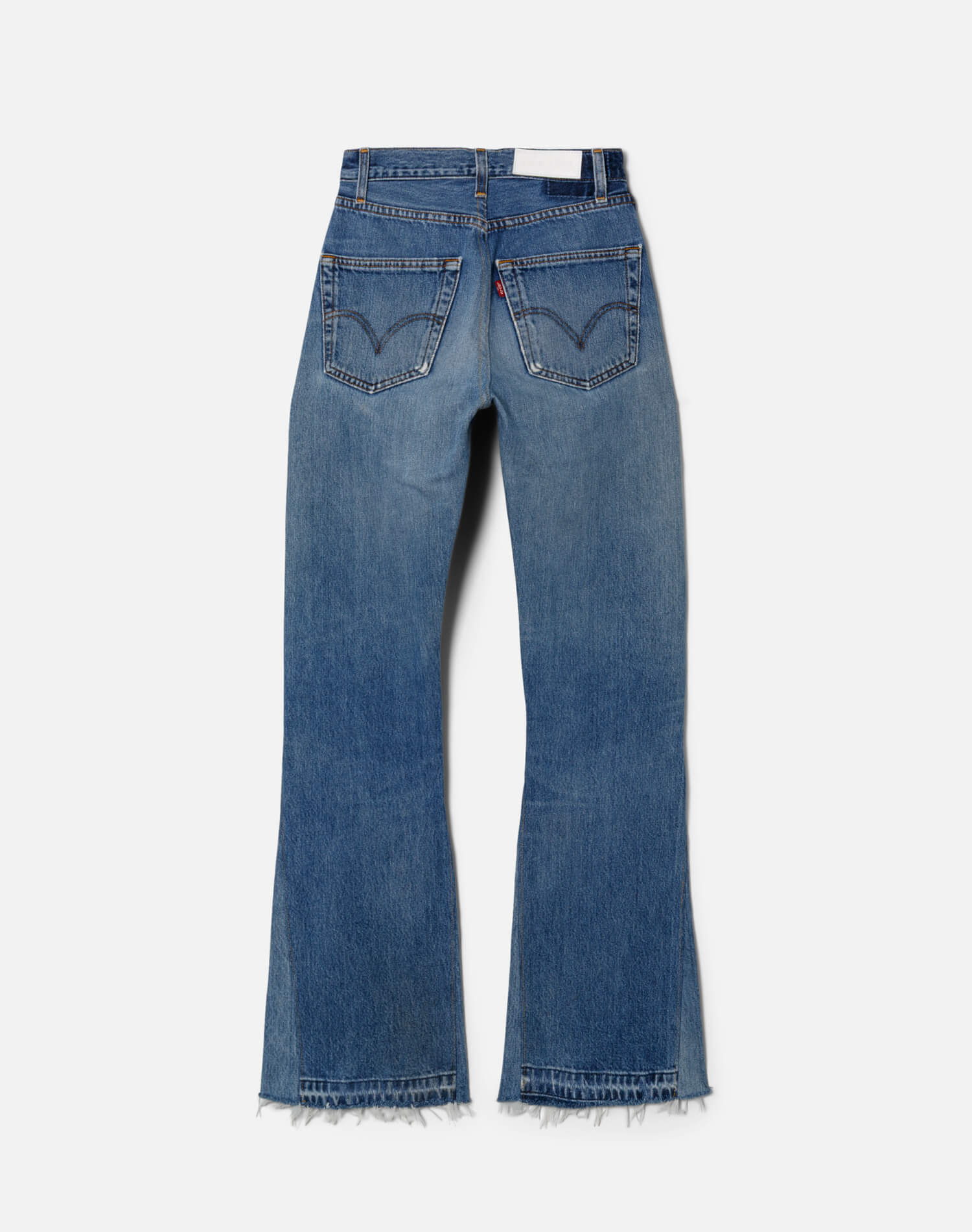 No. 24LV70BC11235116