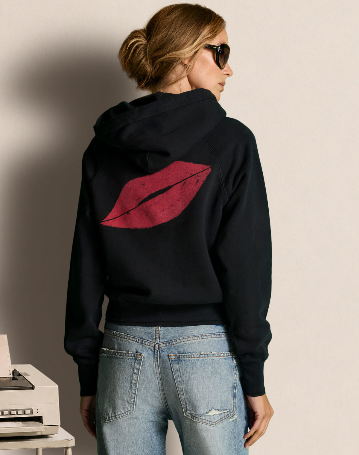 Suzuki Pullover Lips - Black