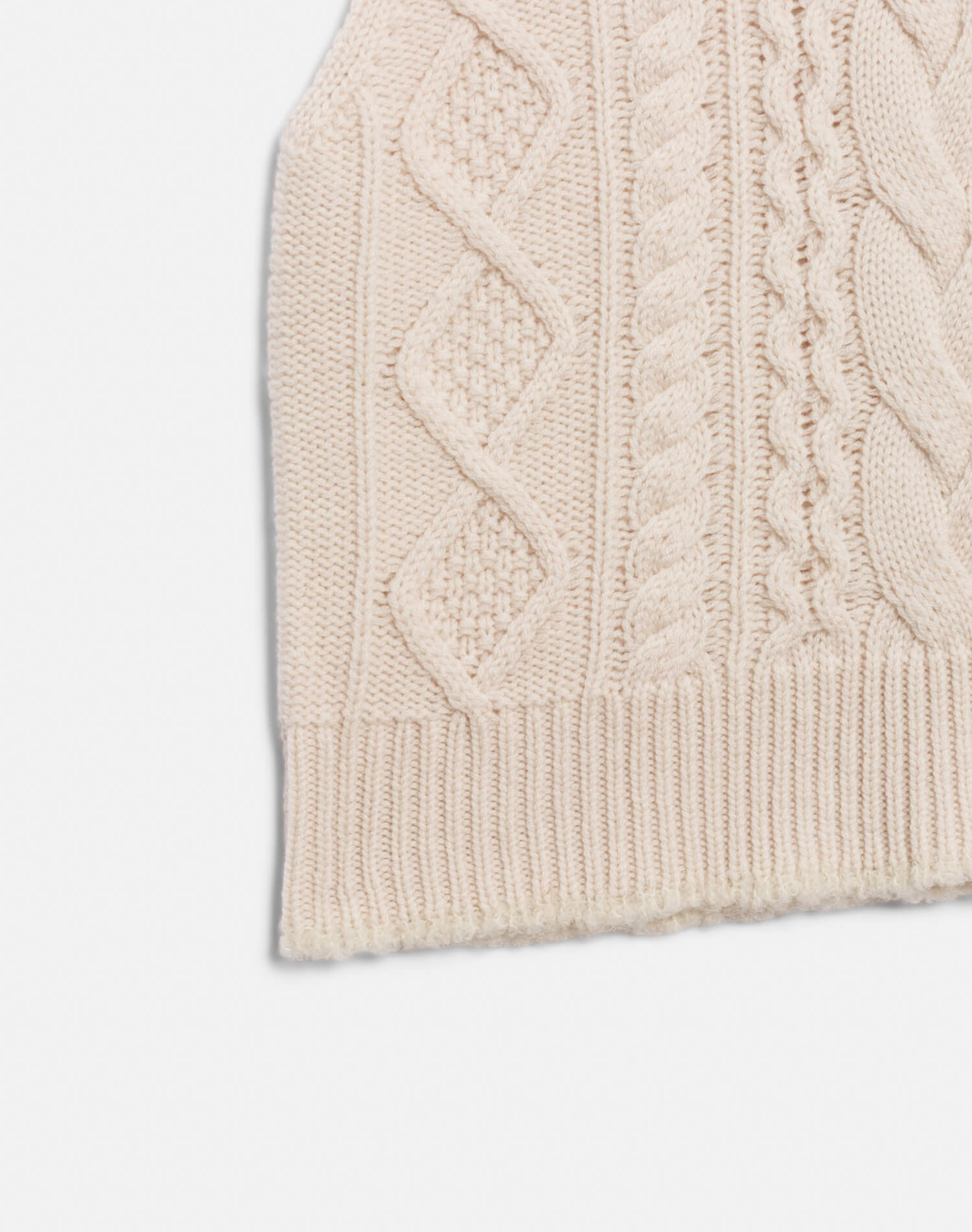 Cable Turtleneck Vest - Linen