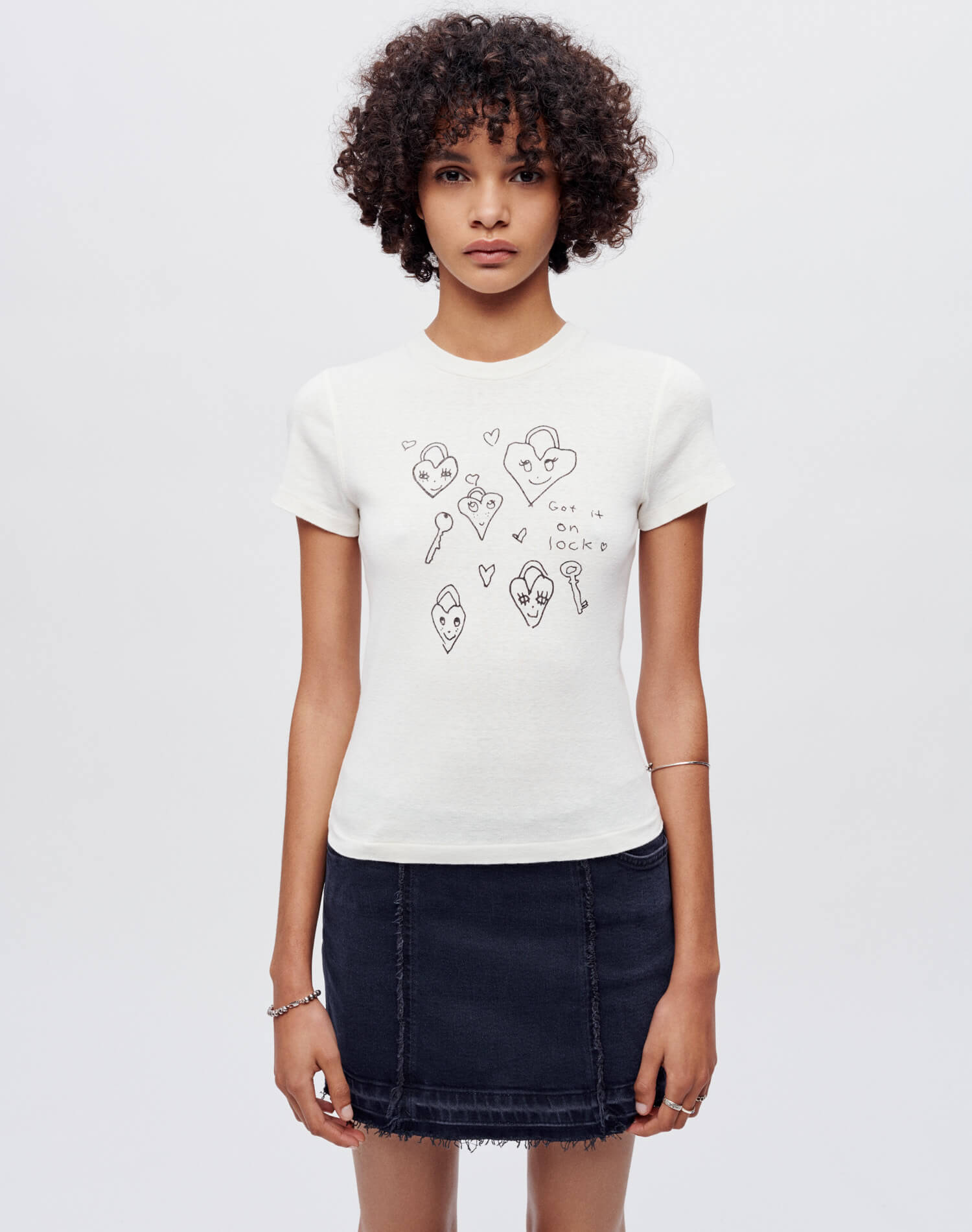hover-collection:shop-our-graphics