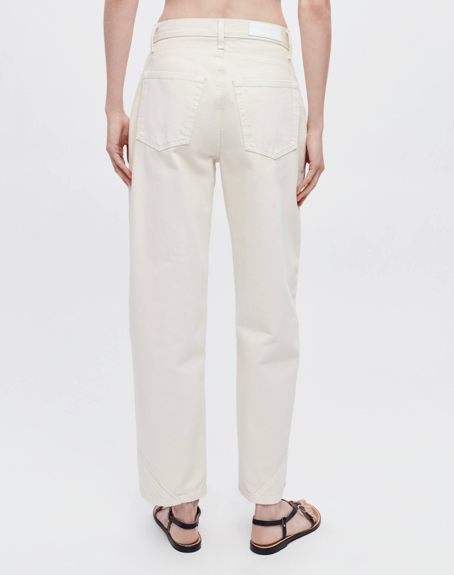 Engineered Wide Taper - Vintage White