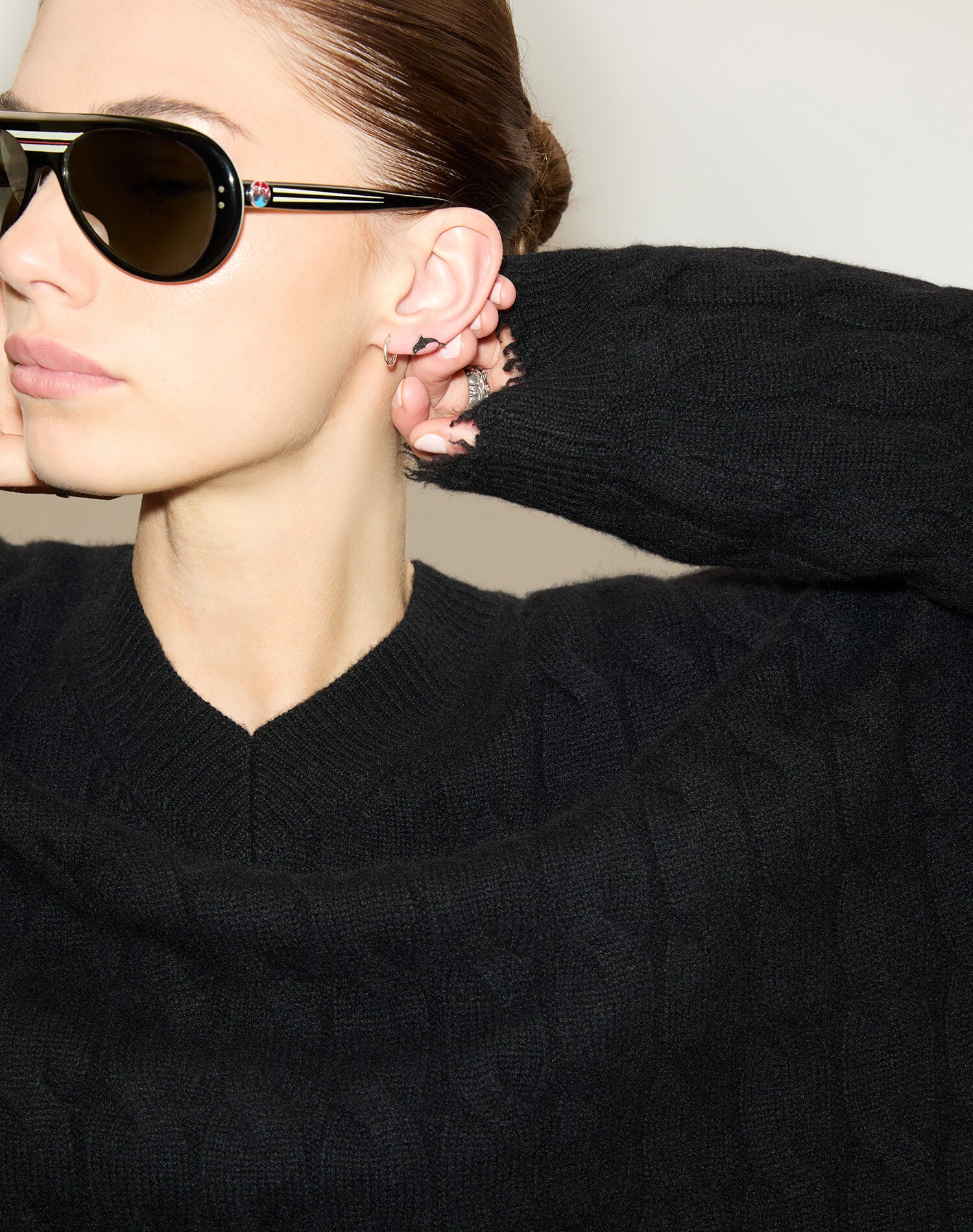 Cable V Neck Pullover - Black