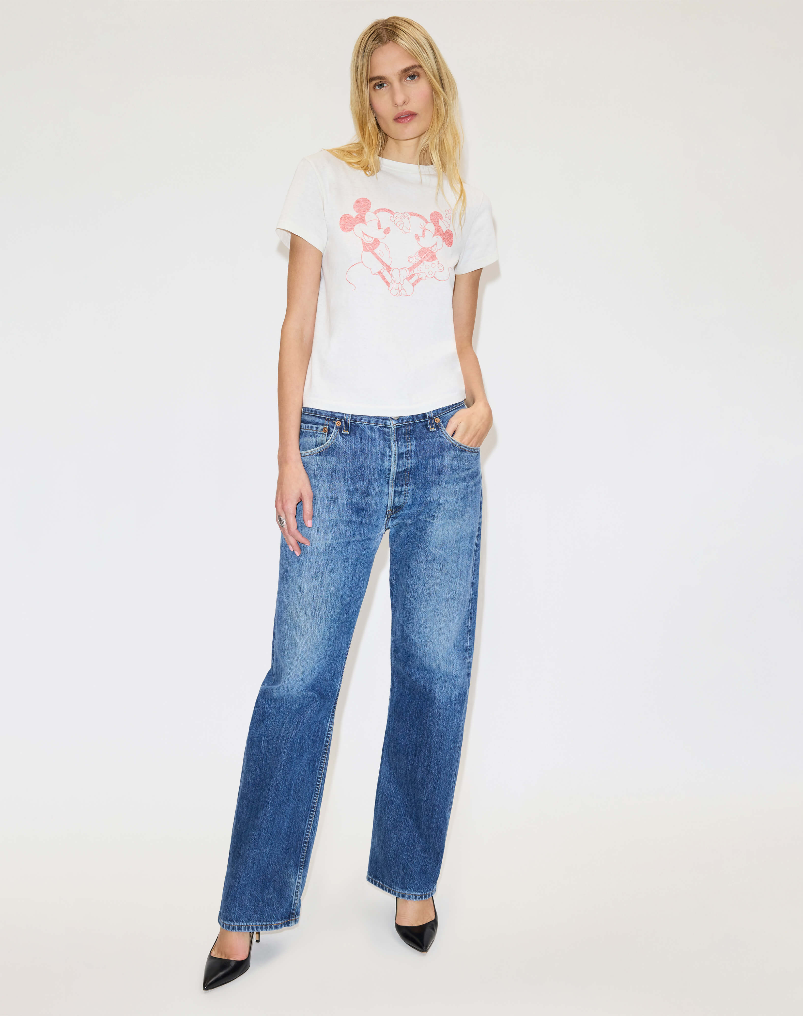 Classic "Disney Heart Hands" Tee - Vintage White